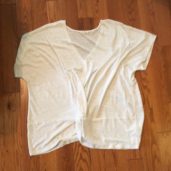 Maurices white shirt - Picture 1 of 4